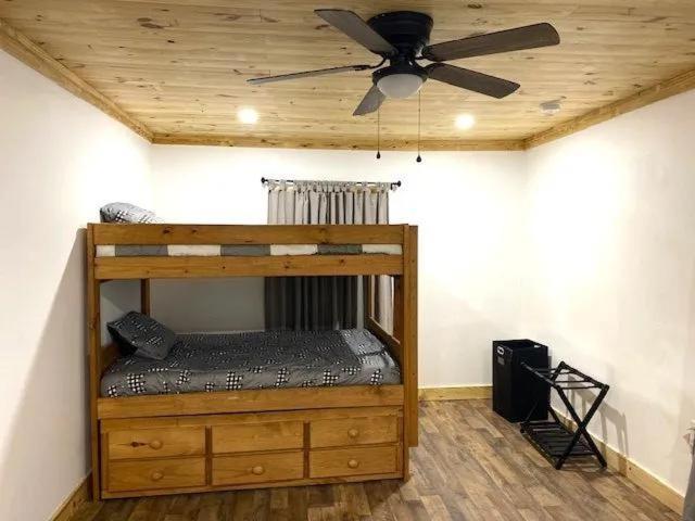 Modern Style, Arcade, Fire Pit, Pet Friendly Villa Pigeon Forge Exterior foto
